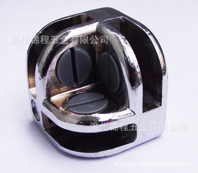 高檔次低價位展示柜專用鋅合金包角玻璃夾，厚度5mm，賦能五金產(chǎn)品研發(fā)新突破